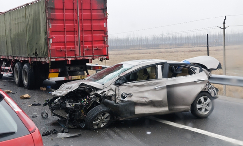 Injuries & Damages in 18-Wheeler Crashes